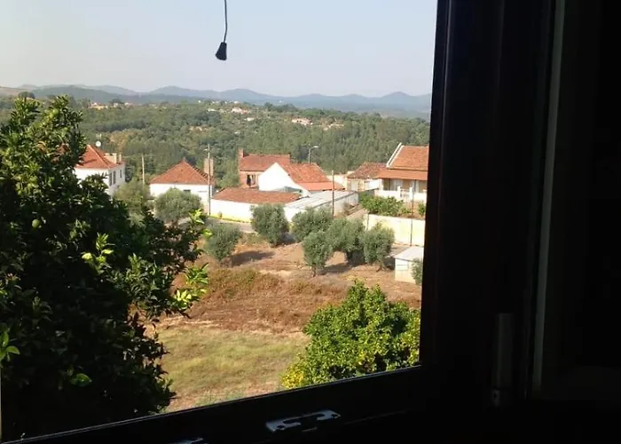 Do Covil Alojamento de Acomodação e Pequeno-almoço